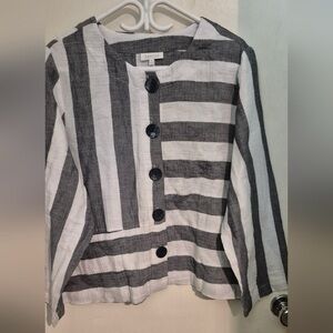 Habitat Striped Black and White Button Up Top Sz.XL New
